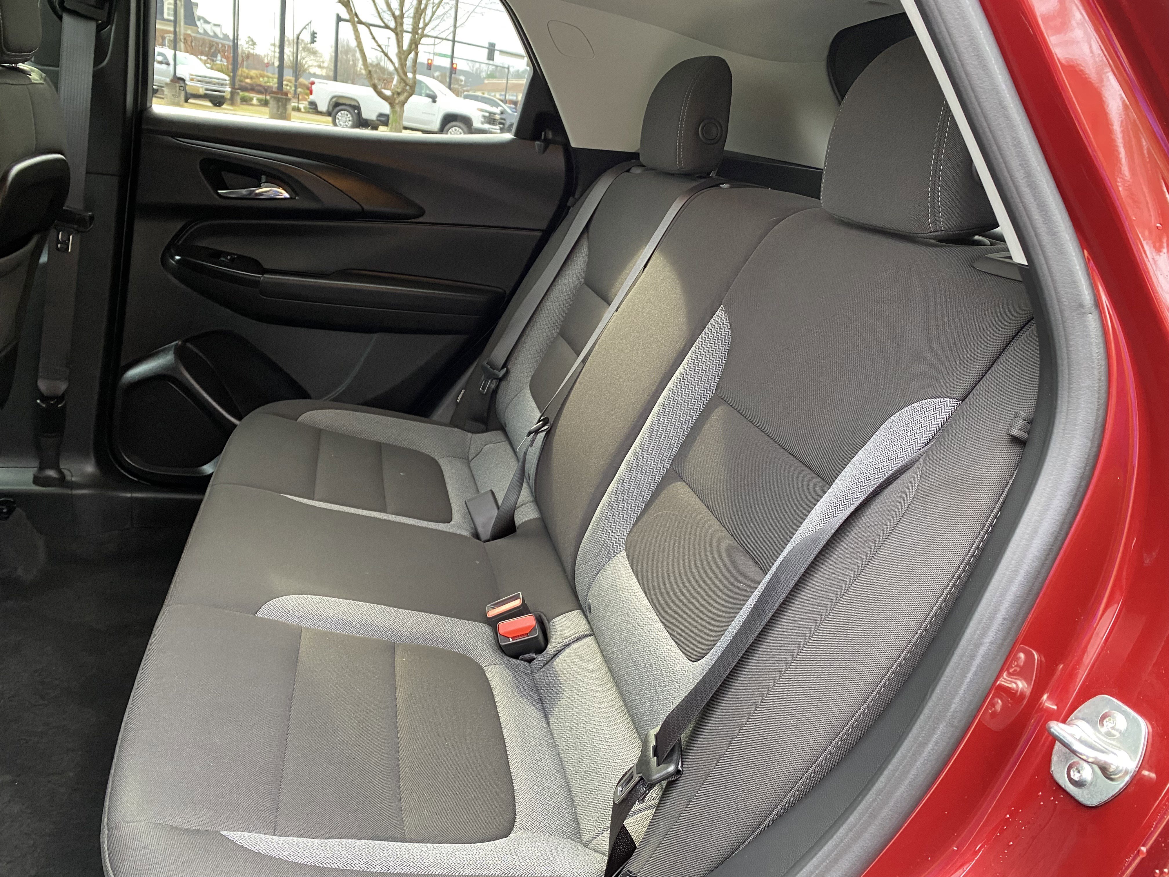 Used 2024 Chevrolet TrailBlazer LT w/ LT Cold Weather Package image 35