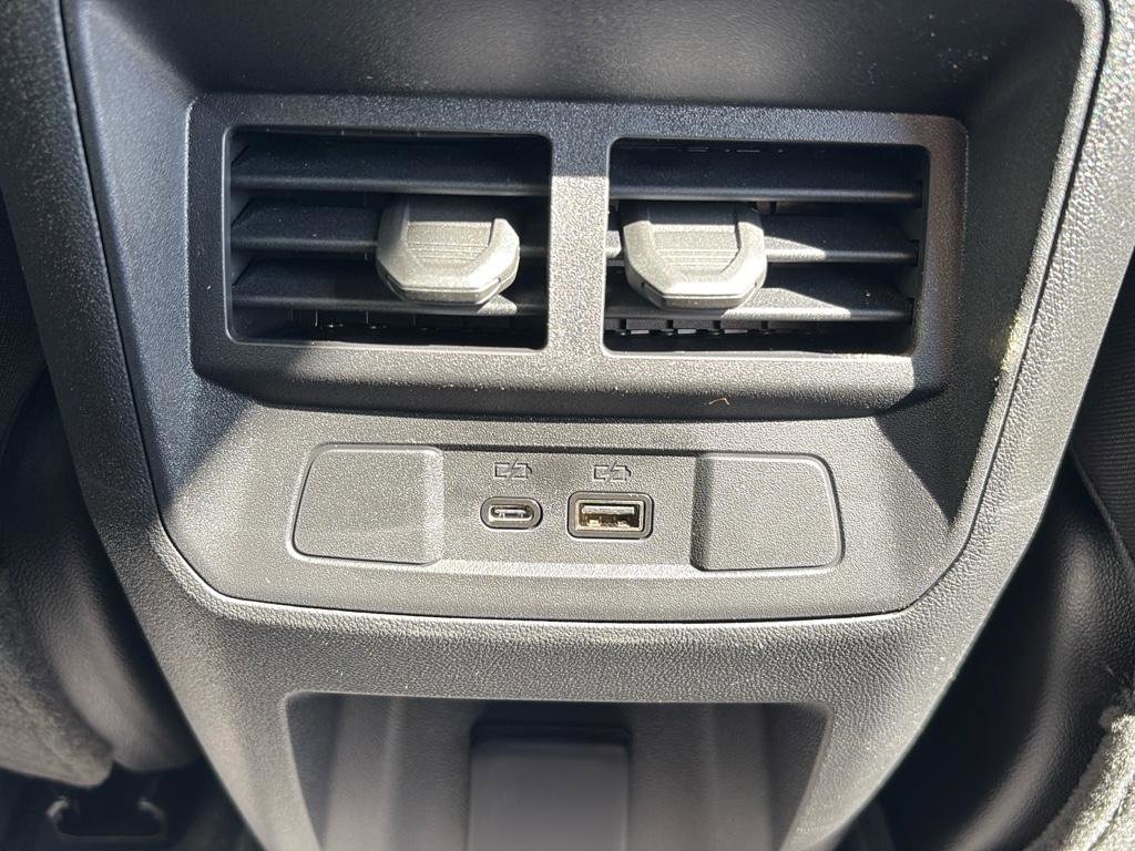 New 2025 GMC Canyon Elevation w/ Convenience Package image 32