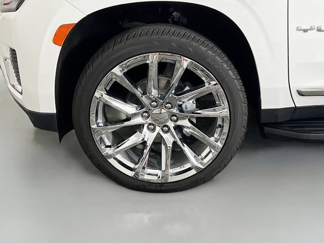 Used 2024 GMC Yukon XL SLT w/ SLT Luxury Package AWD/4WD image 28