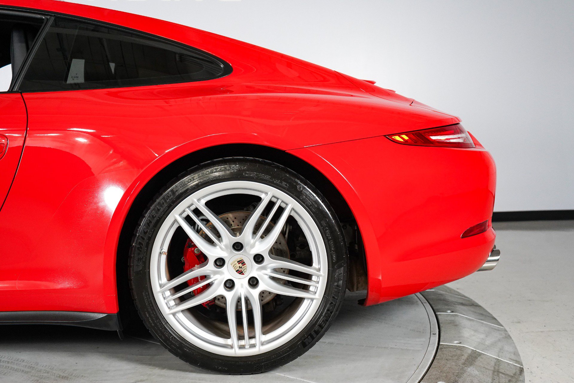 Used 2013 Porsche 911 Carrera 4 AWD/4WD image 8