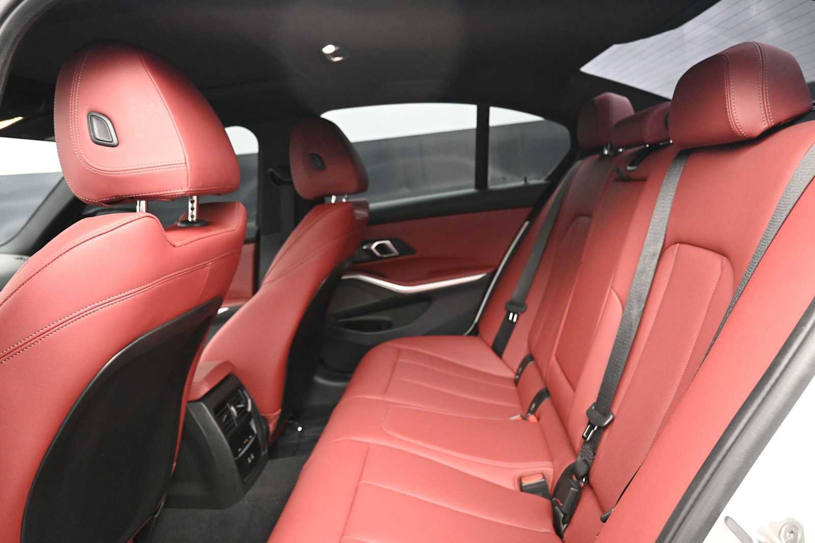 Used 2025 BMW M340i w/ Premium Package RWD image 14