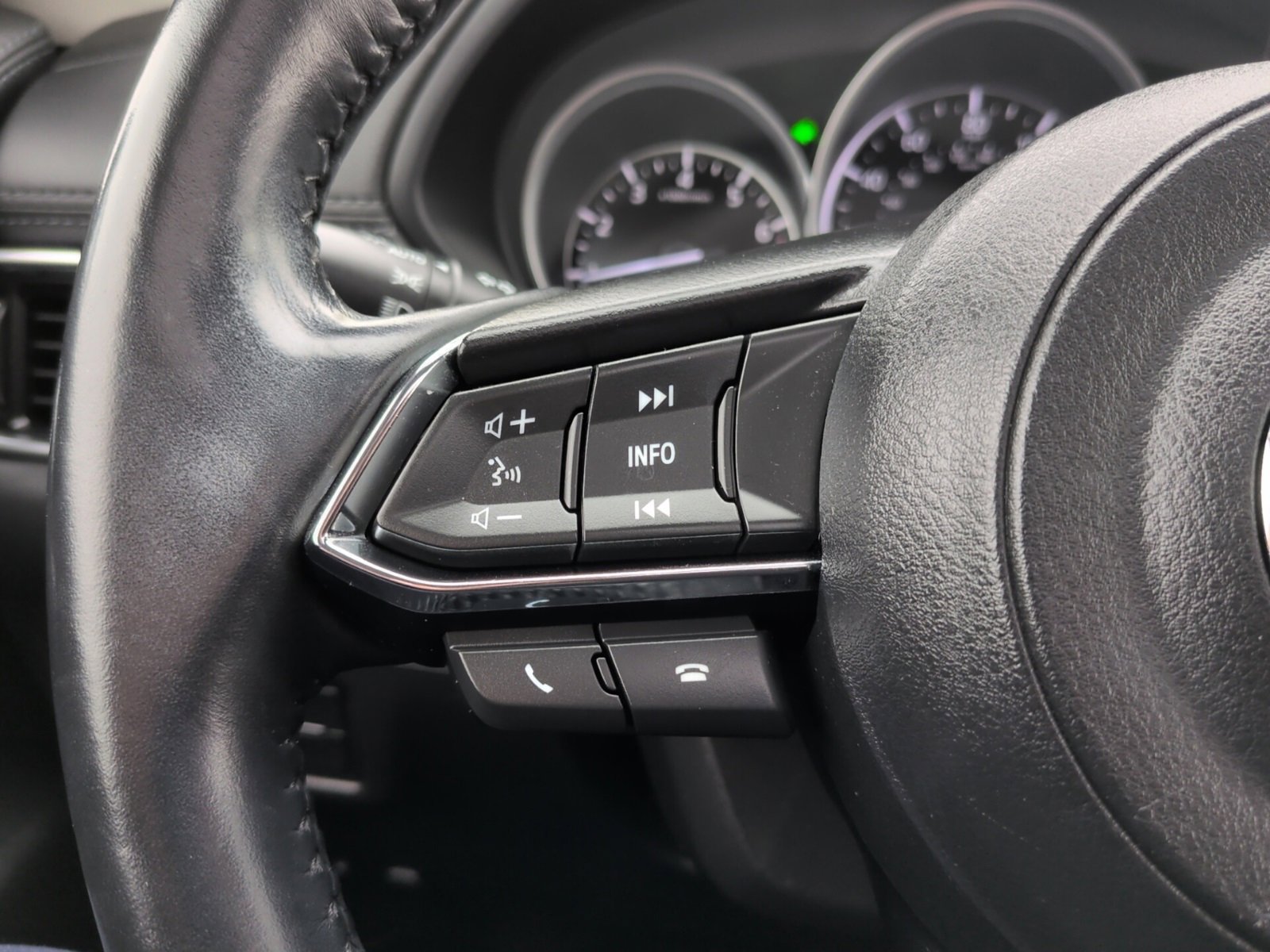 Used 2019 MAZDA CX-5 Touring image 23