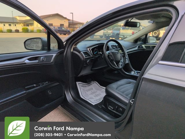 Used 2018 Ford Fusion Energi SE FWD image 9