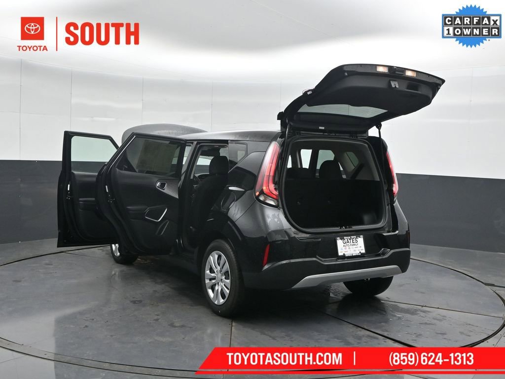 Used 2023 Kia Soul LX image 52