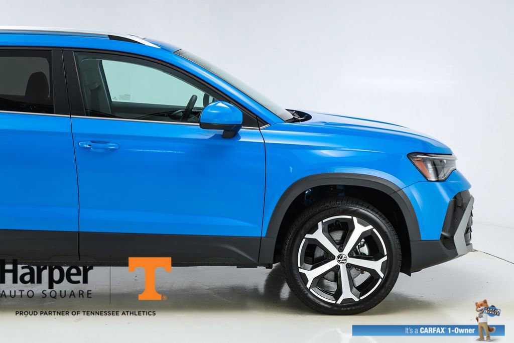 Used 2025 Volkswagen Taos SEL image 50