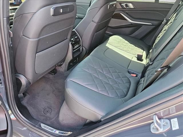 New 2026 BMW X5 xDrive40i w/ M Sport Package AWD/4WD image 15