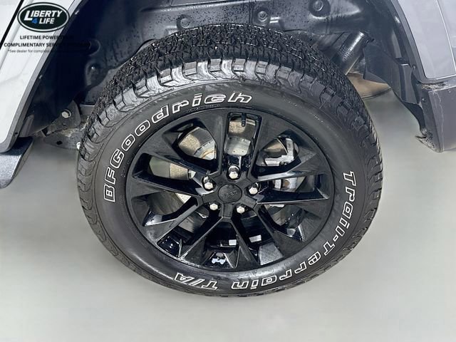 Used 2021 Jeep Wrangler Unlimited Sahara w/ Cold Weather Group AWD/4WD image 31