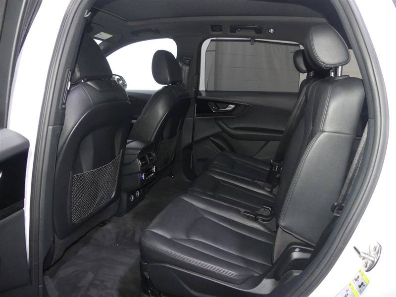 Used 2019 Audi Q7 3.0T Prestige w/ Prestige Package AWD/4WD image 28
