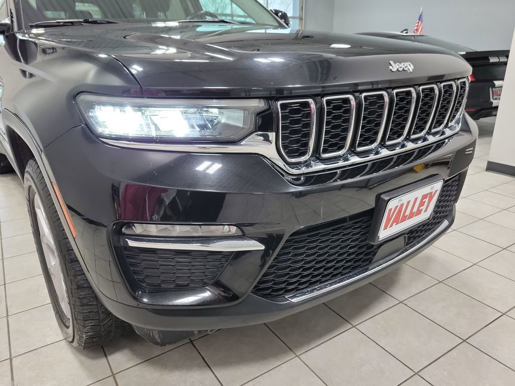 Used 2022 Jeep Grand Cherokee Limited image 30