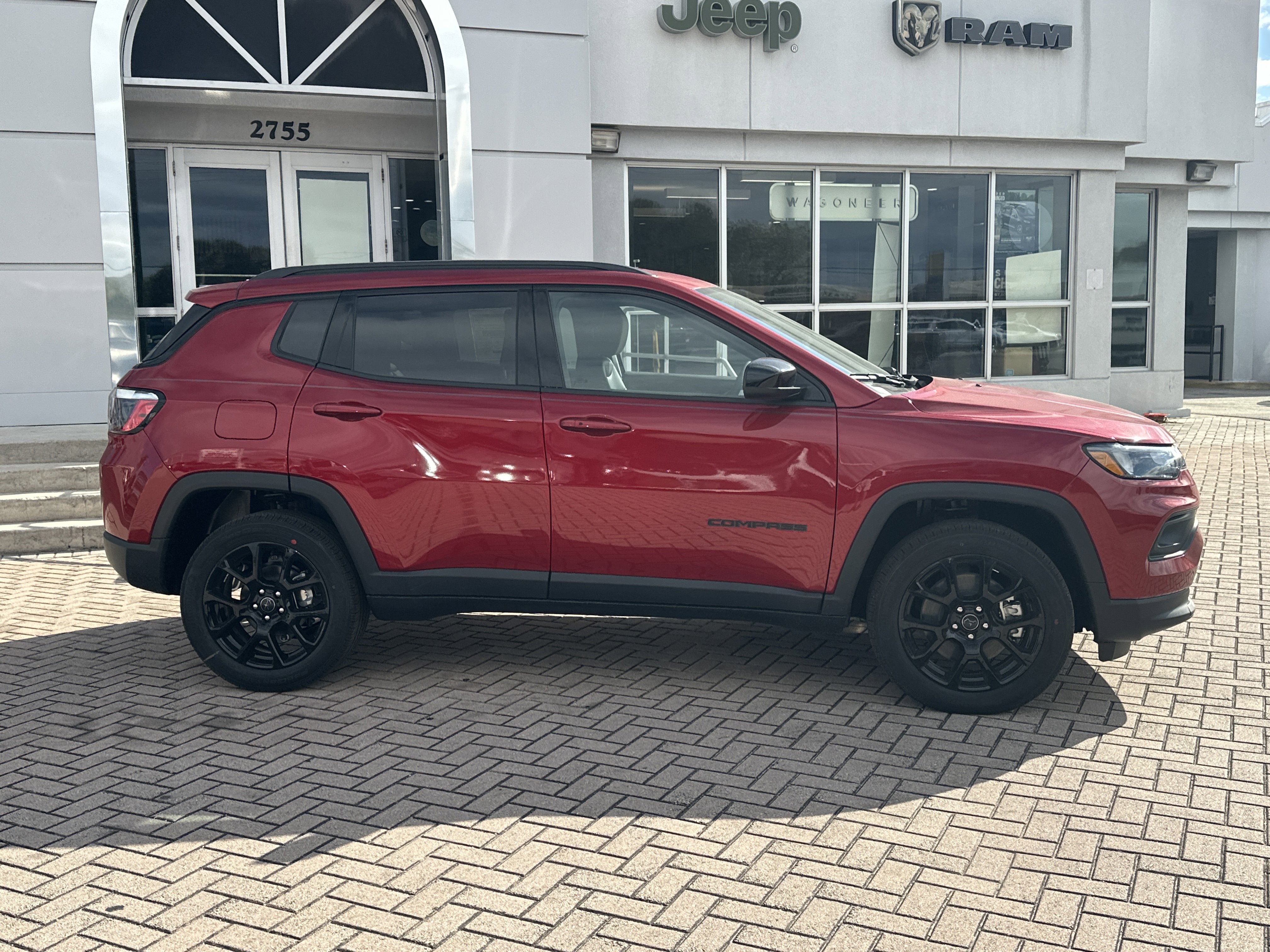 New 2026 Jeep Compass Latitude image 5