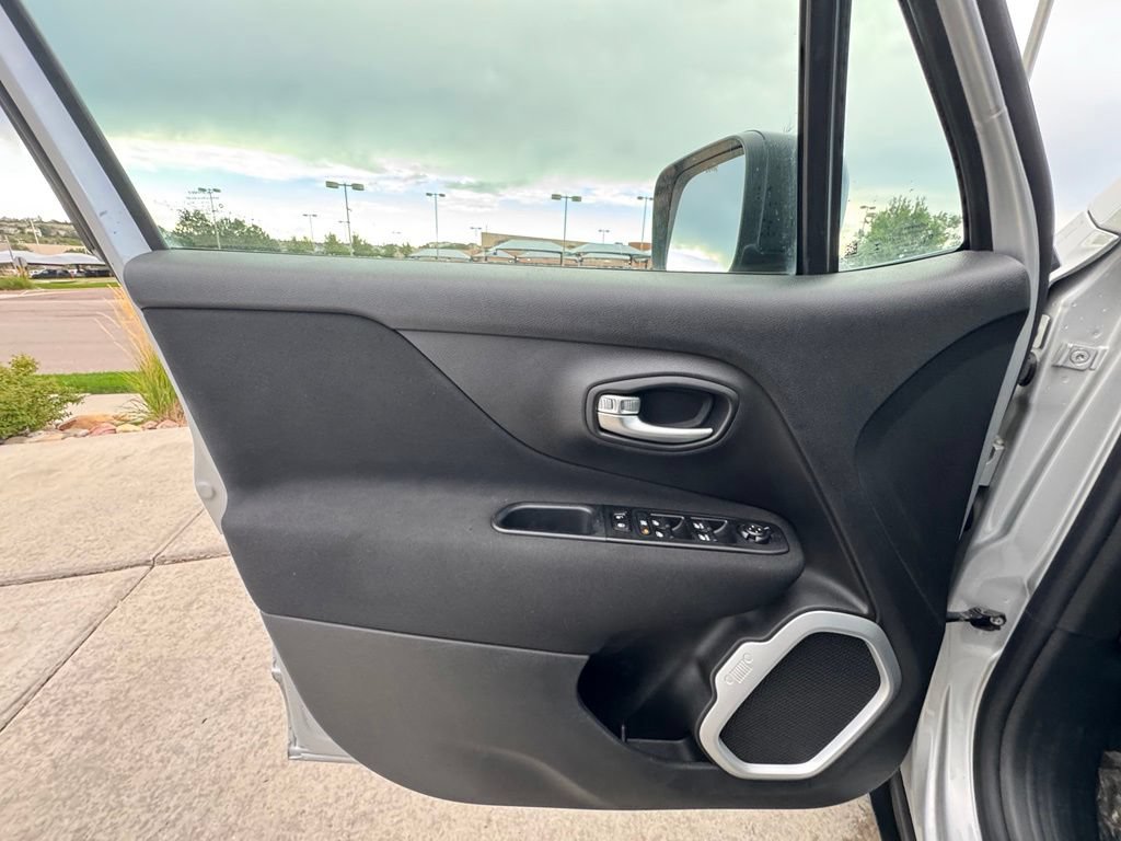 Used 2021 Jeep Renegade Sport AWD/4WD image 24