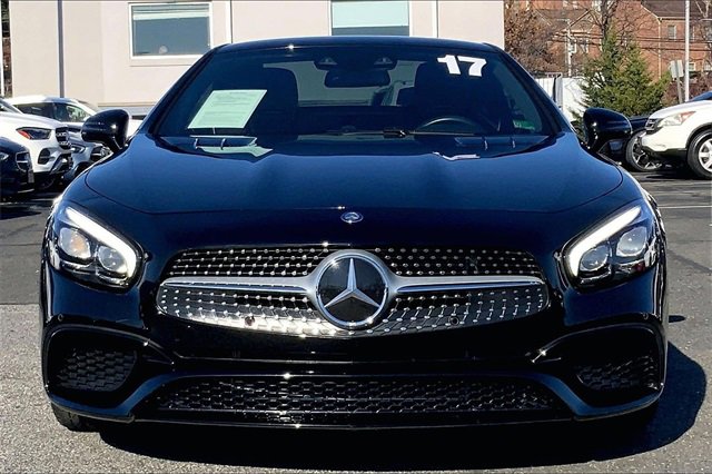 Used 2017 Mercedes-Benz SL 450 image 2