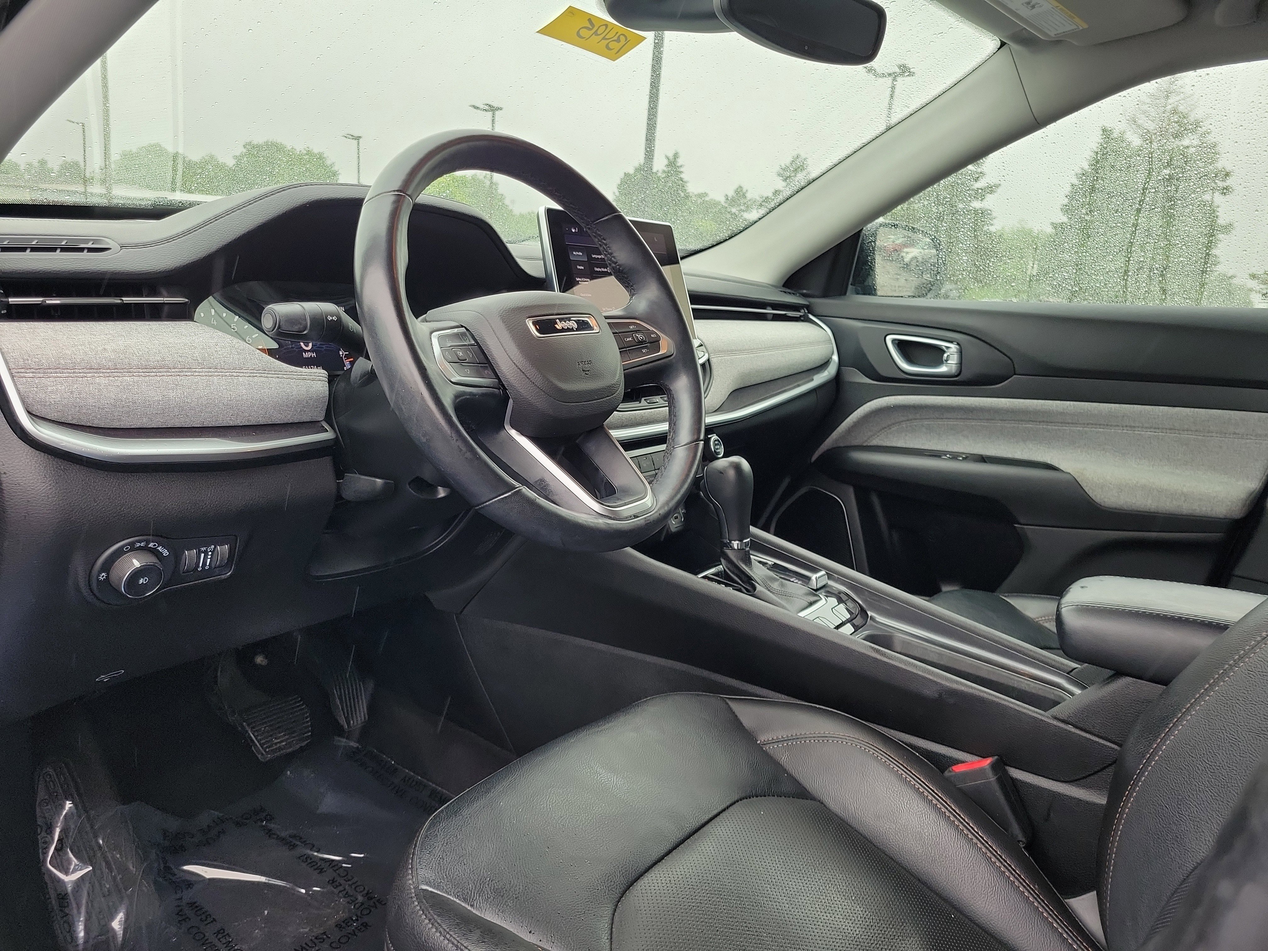 Used 2022 Jeep Compass Latitude AWD/4WD image 19