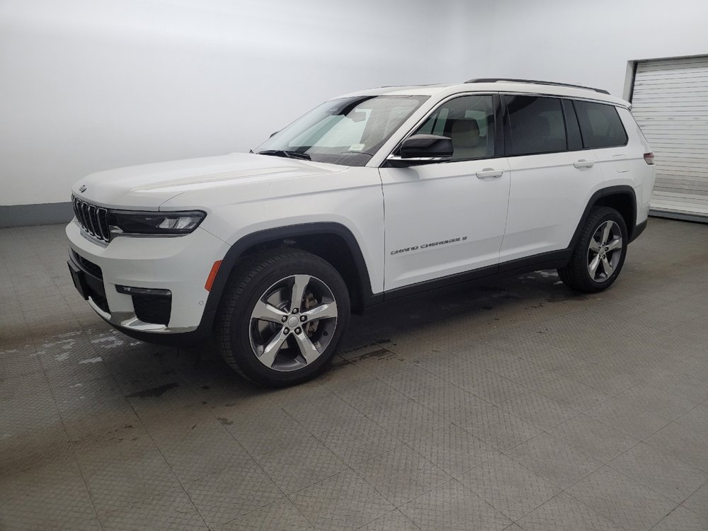 Used 2021 Jeep Grand Cherokee L Limited w/ Luxury Tech Group II image 2