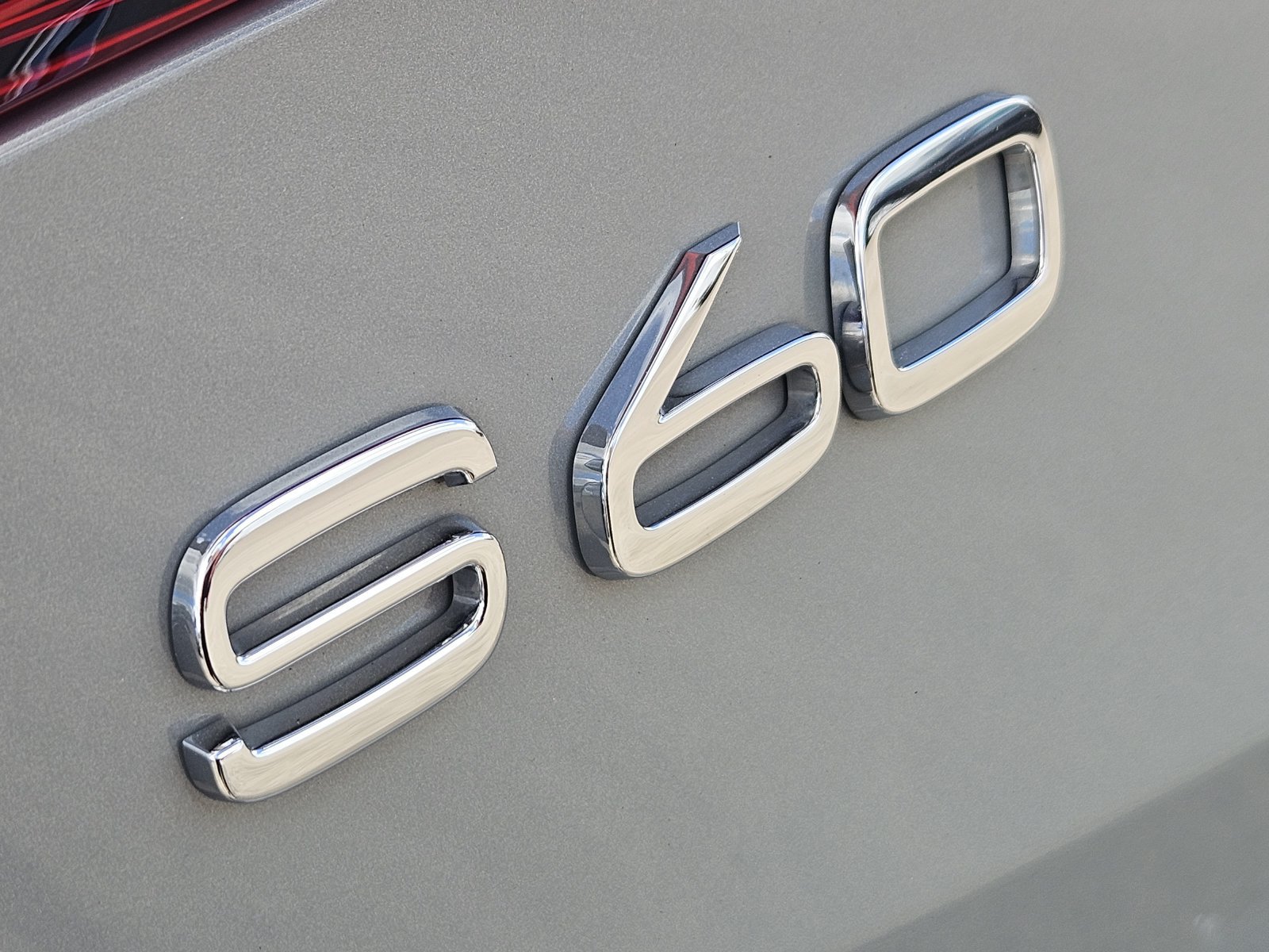 Used 2024 Volvo S60 B5 Plus FWD image 14