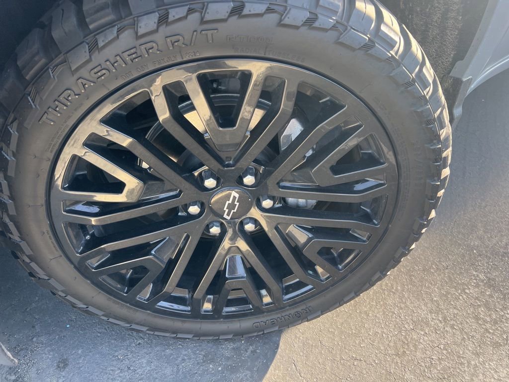 Certified 2024 Chevrolet Silverado 1500 Custom AWD/4WD image 2