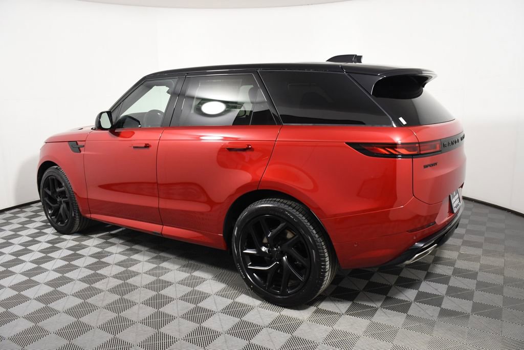 Used 2026 Land Rover Range Rover Sport Dynamic SE image 3