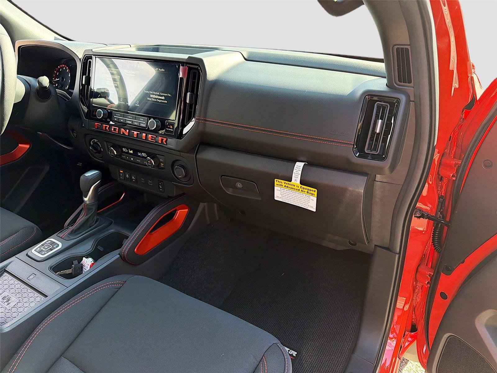 New 2026 Nissan Frontier PRO-4X w/ Pro-4x Convenience Package image 27