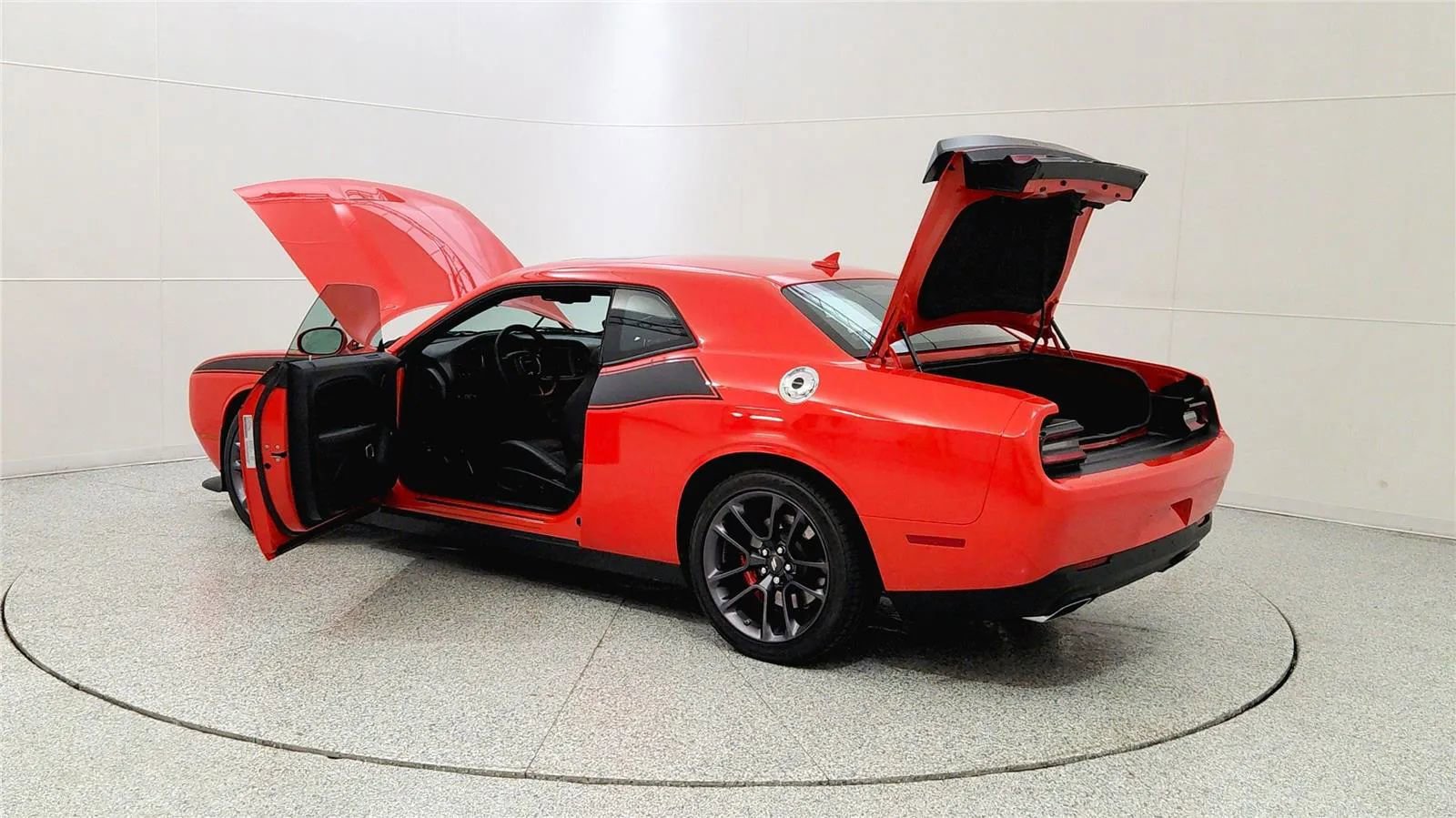 Used 2023 Dodge Challenger R/T w/ Plus Package image 11