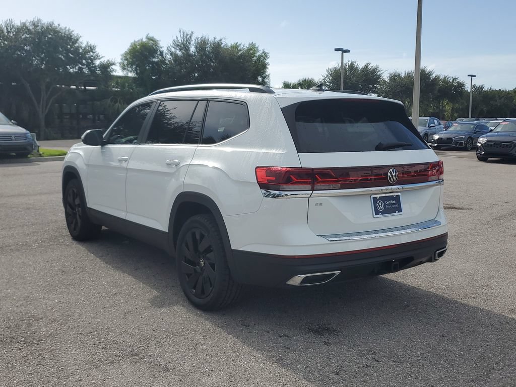Certified 2024 Volkswagen Atlas SE w/ Panoramic Sunroof Package FWD image 7