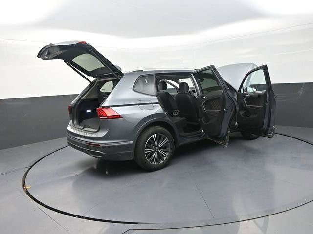 Used 2024 Volkswagen Tiguan Wolfsburg Edition image 33