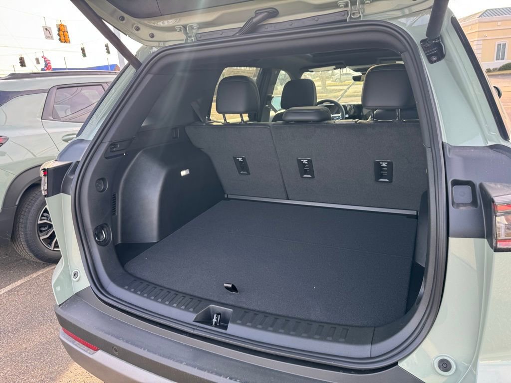 New 2026 Chevrolet Equinox LT w/ Convenience Package II image 37