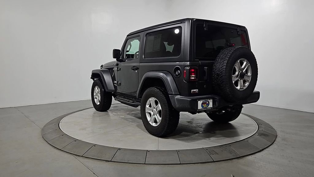 Used 2019 Jeep Wrangler Sport S image 3