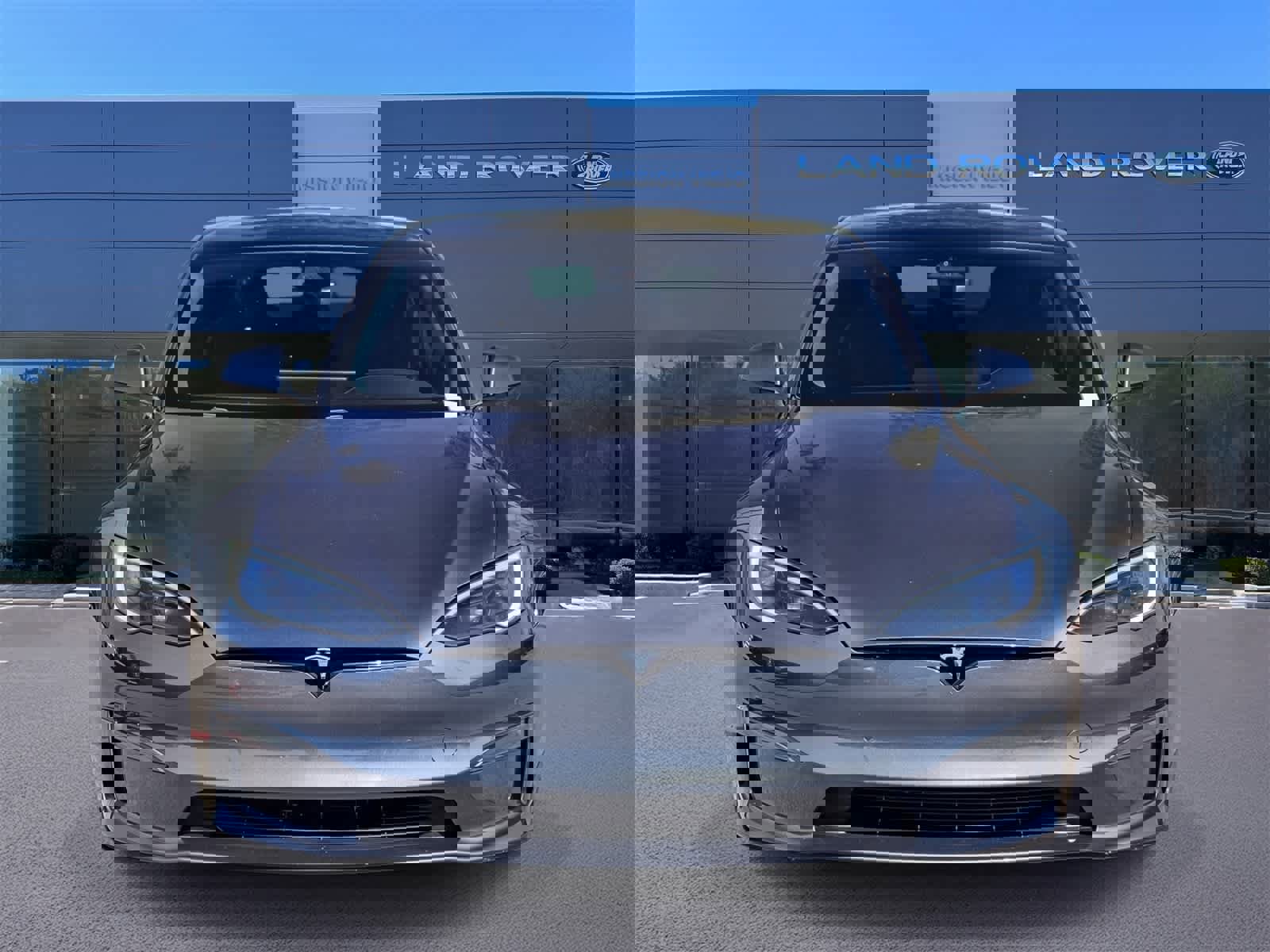 Used 2022 Tesla Model S Plaid image 2