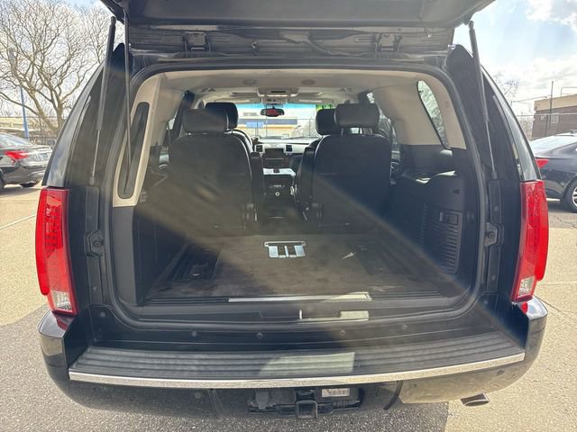 Used 2010 Cadillac Escalade Luxury image 15
