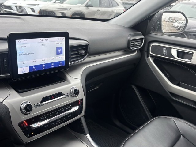 Used 2022 Ford Explorer XLT w/ Equipment Group 202A image 29