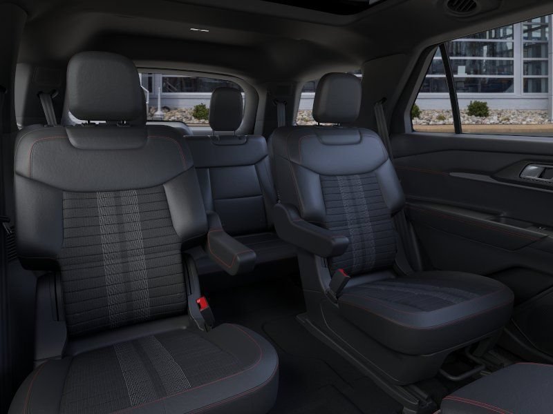 Used 2026 Ford Explorer ST-Line w/ ST-Line Street Pack AWD/4WD image 11