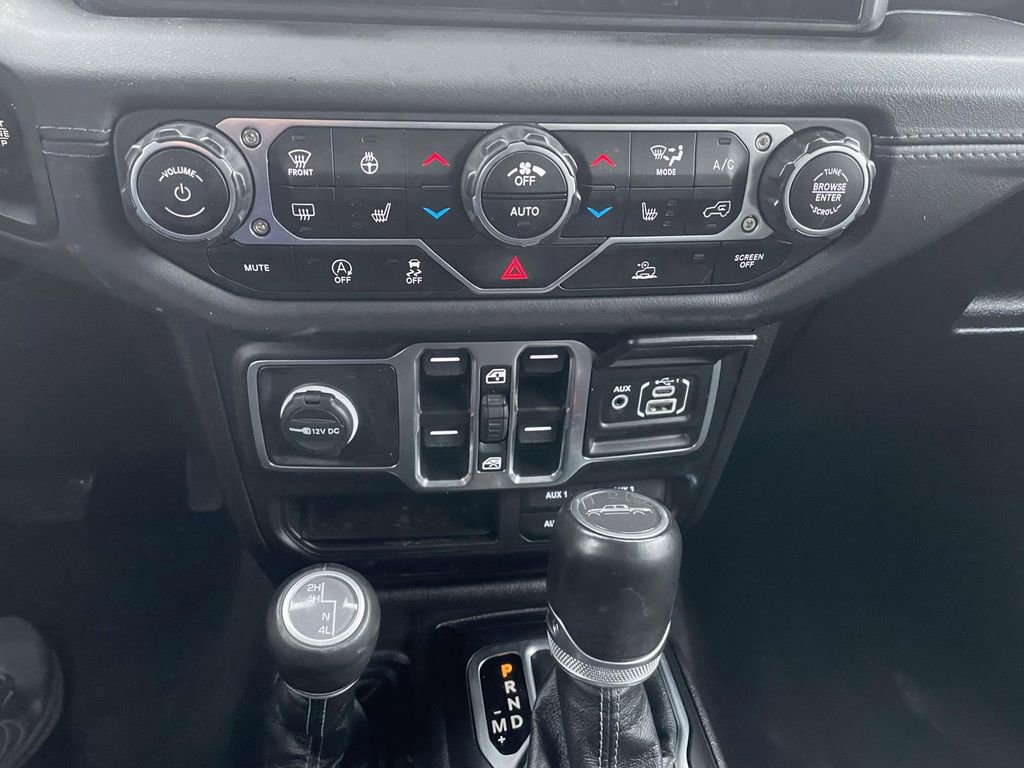 Used 2025 Jeep Gladiator Sport image 40