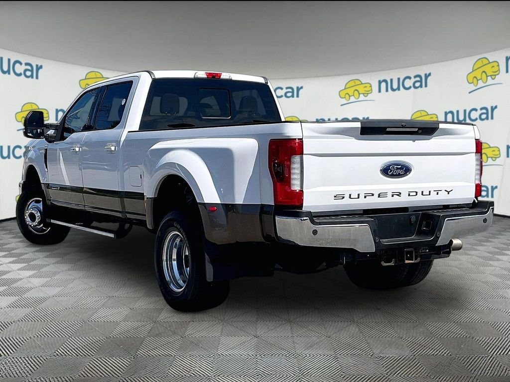 Used 2017 Ford F350 Lariat w/ Lariat Ultimate Package AWD/4WD image 4