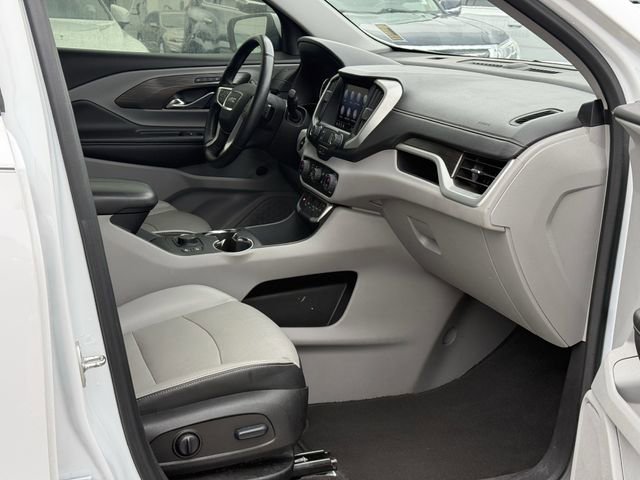 Used 2023 GMC Terrain SLT image 16