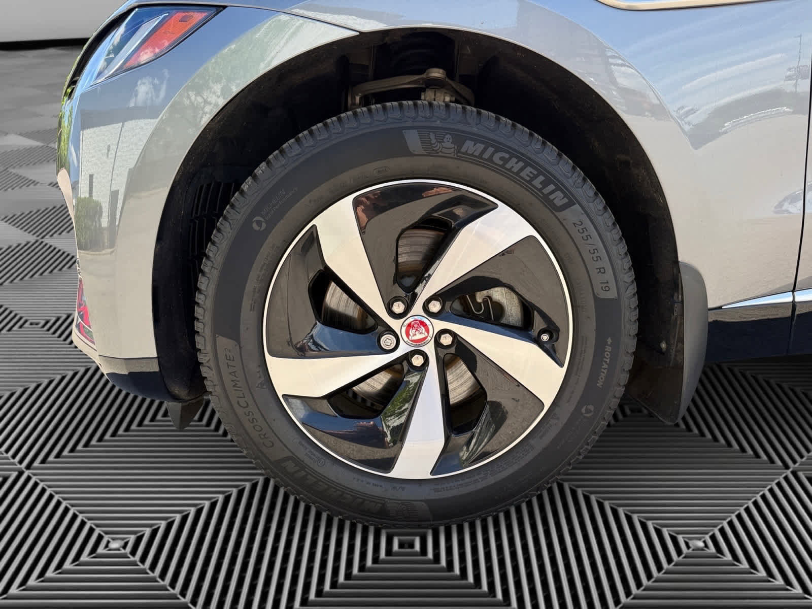 Used 2022 Jaguar F-PACE S AWD/4WD image 9