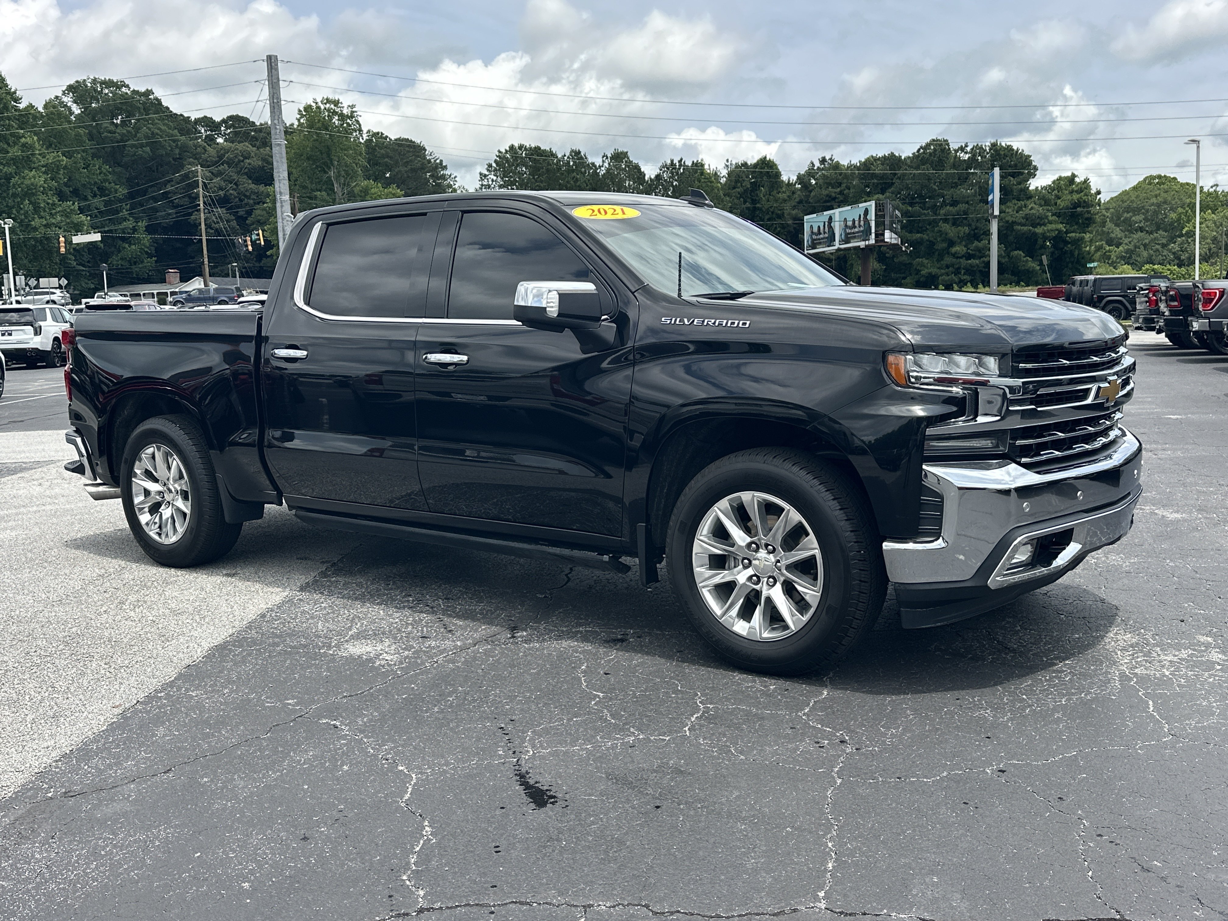 Used 2021 Chevrolet Silverado 1500 LTZ RWD image 1