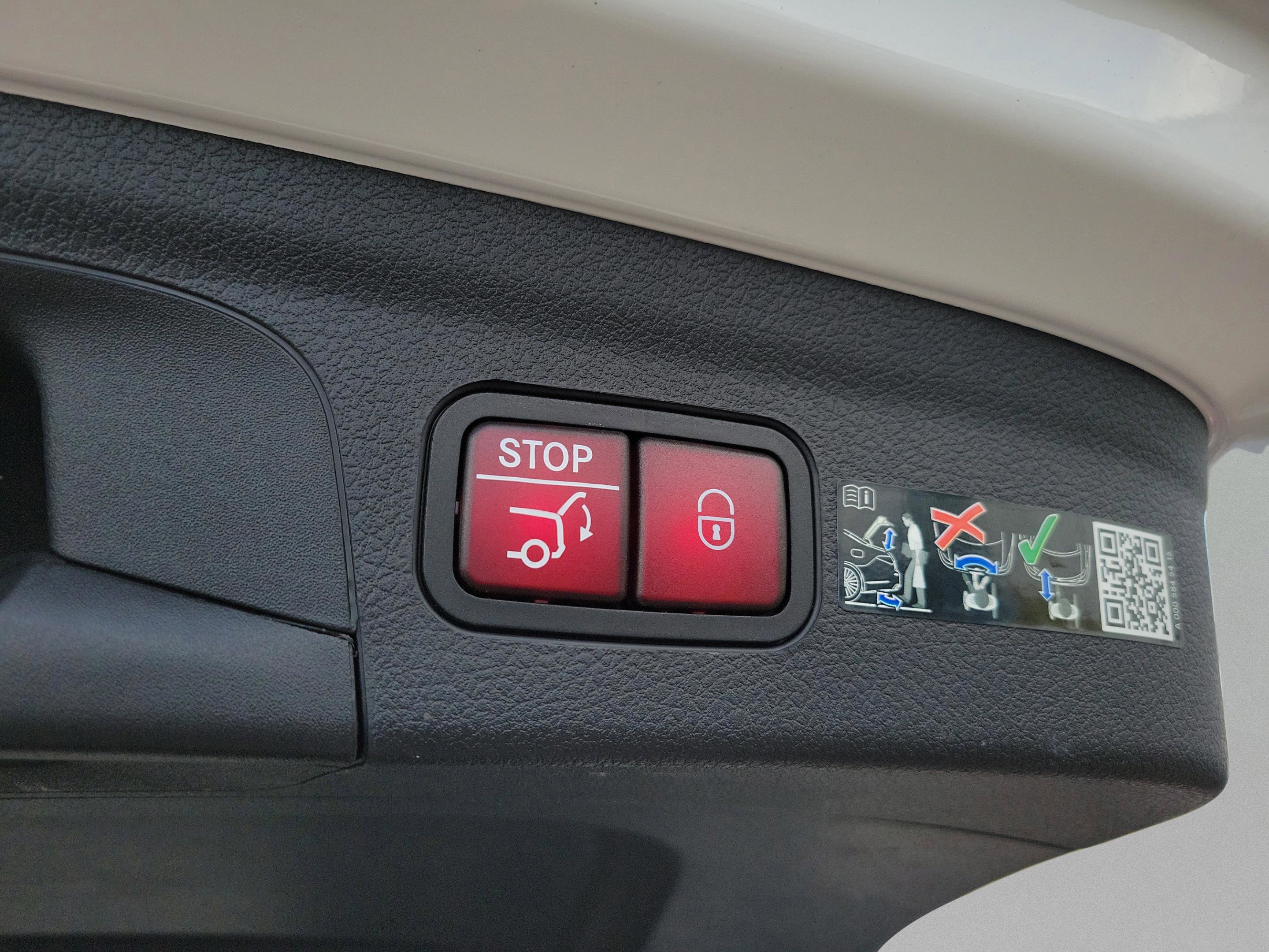 Certified 2026 Mercedes-Benz GLE 580 4MATIC image 6