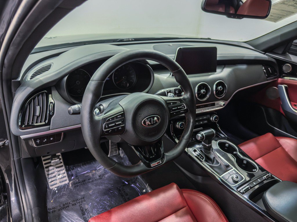 Used 2020 Kia Stinger GT-Line w/ Sun & Sound Package AWD/4WD image 12