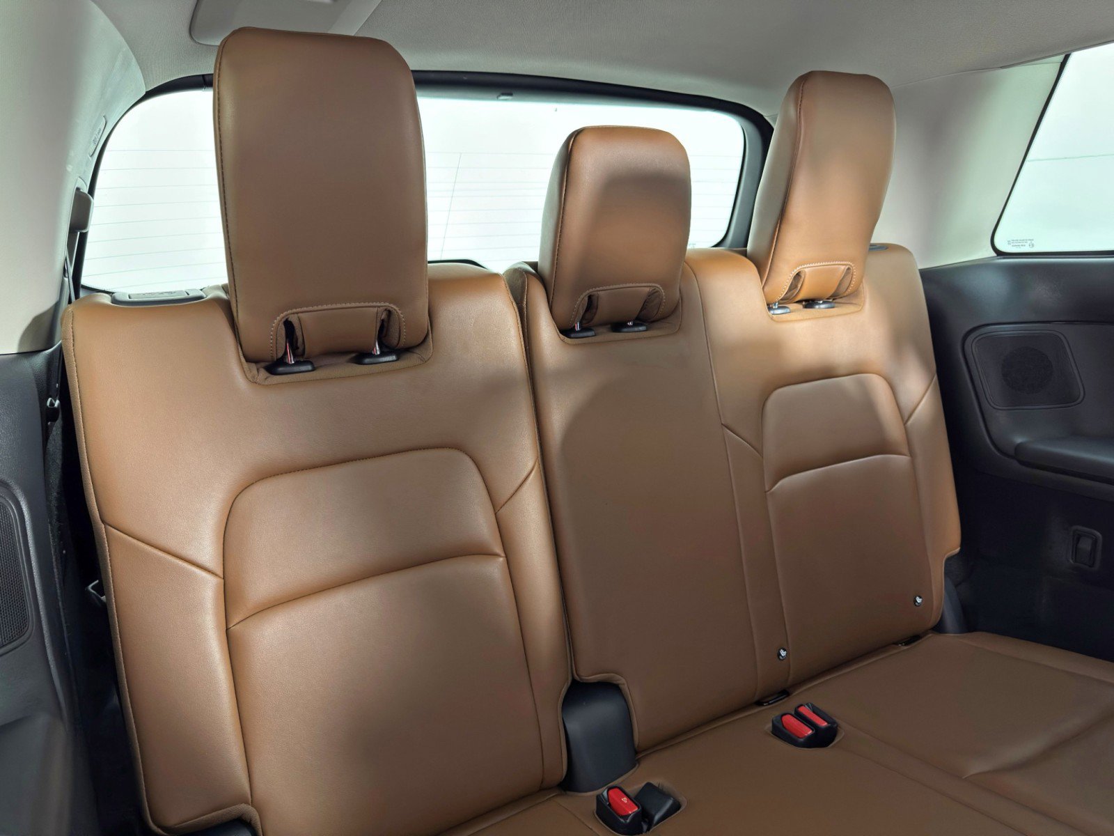 Used 2023 Nissan Pathfinder Platinum image 40