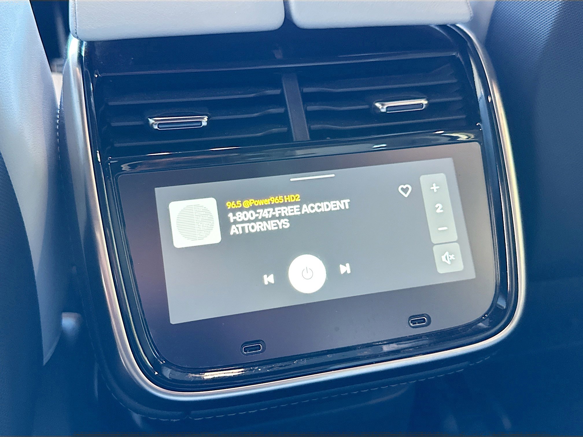 Used 2023 Rivian R1S Adventure image 25