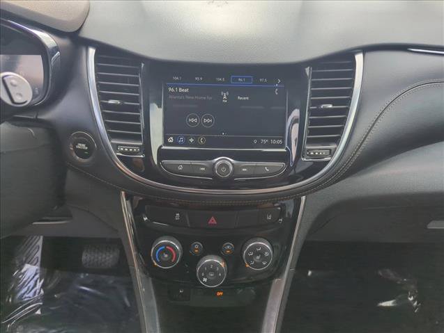 Used 2018 Chevrolet Trax Premier w/ Midnight Edition FWD image 16