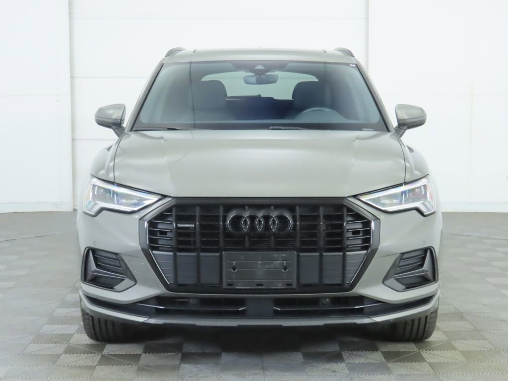 Used 2023 Audi Q3 2.0T Premium w/ Convenience Package image 2