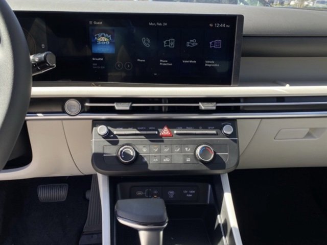 New 2025 Hyundai Tucson SE image 17