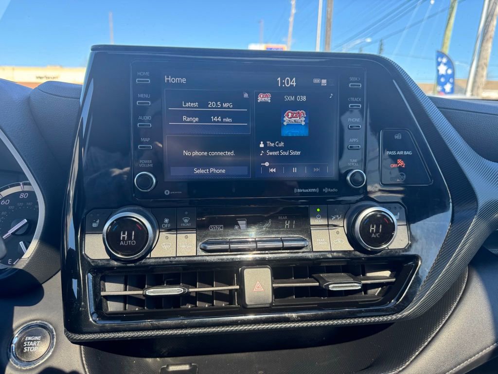 Used 2022 Toyota Highlander XSE image 17