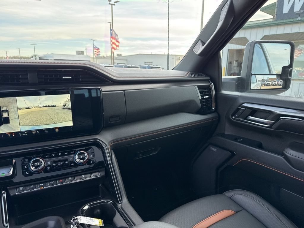 Used 2024 GMC Sierra 2500 AT4 w/ AT4 Premium Plus Package AWD/4WD image 53