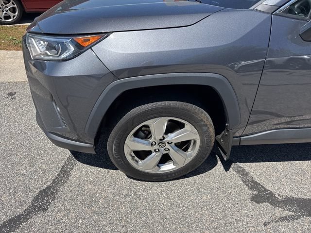 Used 2021 Toyota RAV4 XLE Premium AWD/4WD image 3