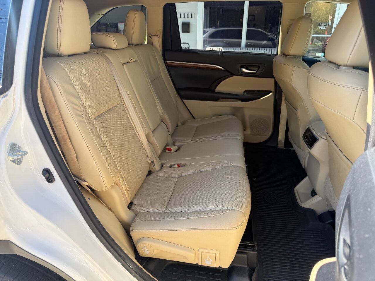 Used 2017 Toyota Highlander Limited FWD image 7