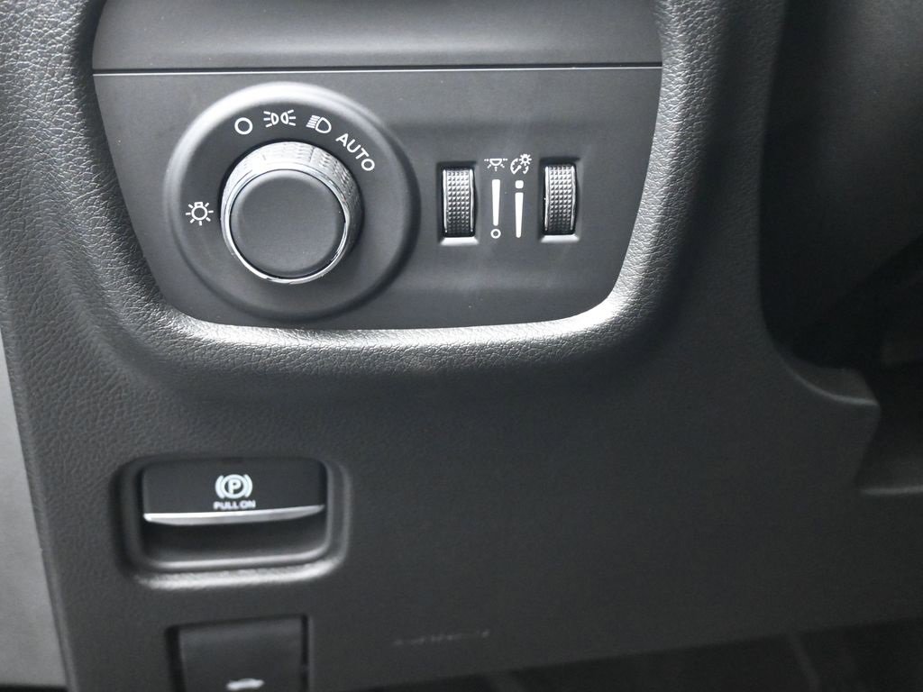 New 2025 Jeep Grand Cherokee Laredo X image 21