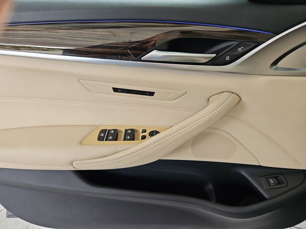 Used 2019 BMW 530i xDrive w/ Convenience Package AWD/4WD image 27