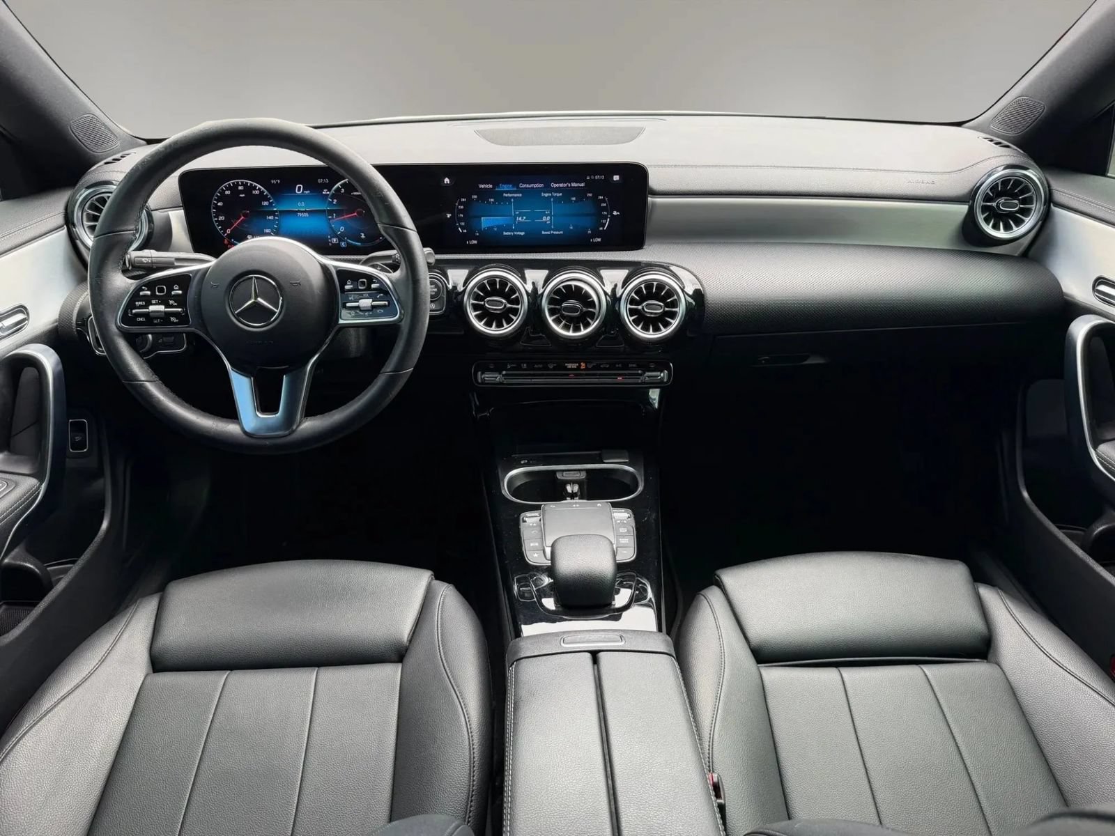 Used 2023 Mercedes-Benz CLA 250 w/ Premium Package image 17